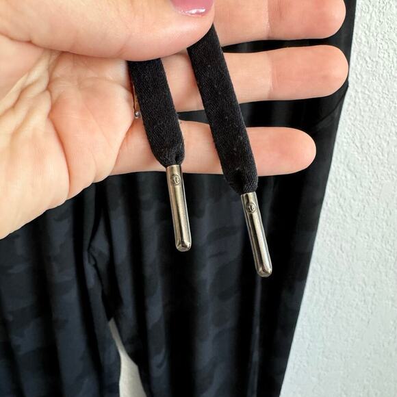 Lululemon Ready to Rulu High-Rise Jogger Heritage 365 Camo Deep Coal Black 12 - Picture 8 of 14